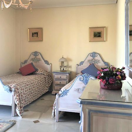 Riyadh House Marbella Apartment Bagian luar foto