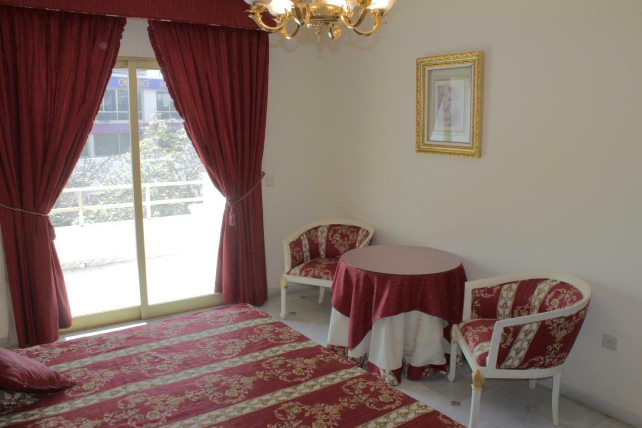 Riyadh House Marbella Apartment Bagian luar foto